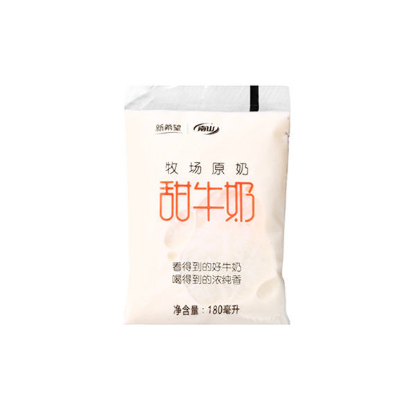 南山甜牛奶透明袋装 180ml